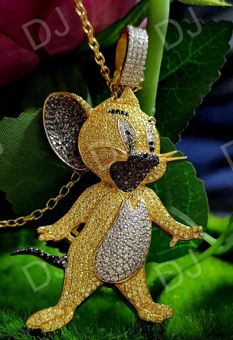 4 karat flerfärgat diamanthänge med Musse Pigg: 14k gult guld över bild 10