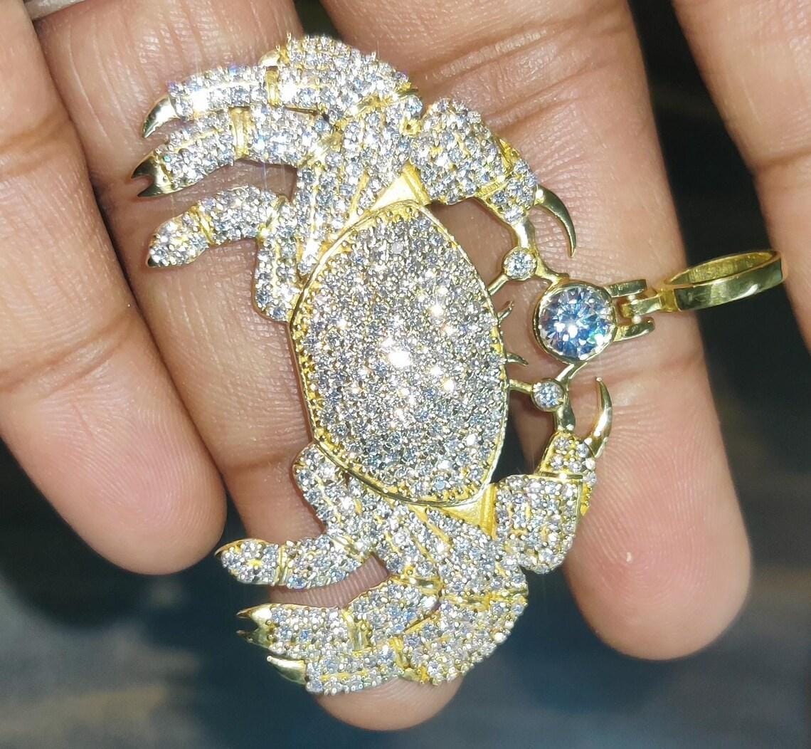 モアッサナイト カニペンダント：14Kイエローゴールドメッキ 925