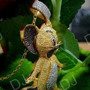 4 karat flerfärgat diamanthänge med Musse Pigg: 14k gult guld över bild 2