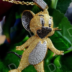 4 karat flerfärgat diamanthänge med Musse Pigg: 14k gult guld över bild 9