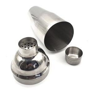 Personalised Cocktail Shaker Strainer - 3pc - 750ml - Superb Gift for Home Bars Clubs and More - Text Logo Engraved
