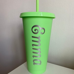 Grün personalisierte Tassen | Kaltschalenbecher | Geburtstag Hochzeit Brautjungfer Braut | Geschenk und Party | Wasserschale | Reisetasse | 24oz Wasserbecher