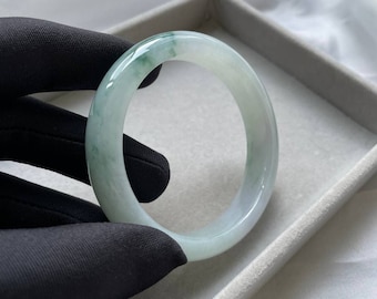 Eisgrüne Floating Flower Jadeit Jade Armreif (Hoch Durchscheinend)