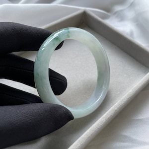 Icy Green Floating Flower Jadeite Jade Bangle (Highly Translucent)