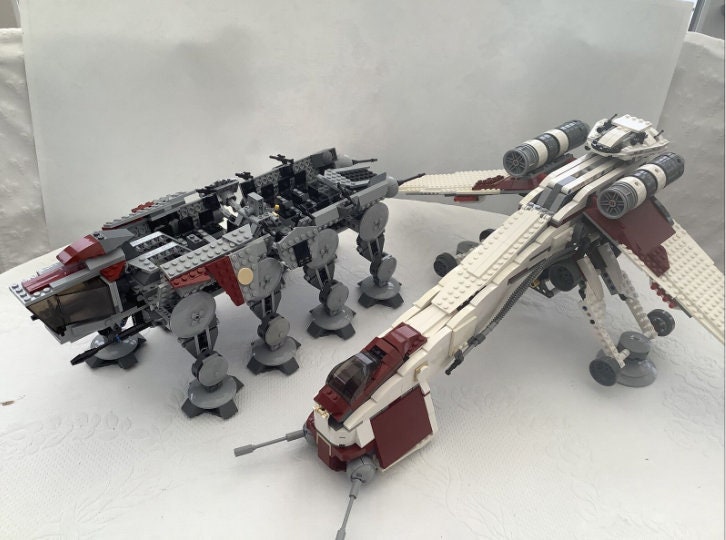 Genuine LEGO Wars: Republic With AT-OT Walker -