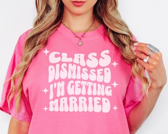 Engaged Teacher Gift, Future Mrs Shirt, New Engagement Shirt, Bridal Shower Gift, Bride To Be, Fiancée Tee, Teacher Wedding Planning