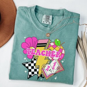 Chemise personnalisée aux couleurs du confort des enseignants de 3e année, chemise assortie au niveau scolaire, chemise de l&#39;équipe des enseignants, cadeau pour les enseignants, chemise de retour à l&#39;école