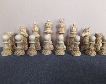 Ornate Staunton Chess set