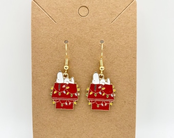 Pendientes de Snoopy inspirados en la Navidad de Charlie Brown para ella Pendientes de caseta de perro de Snoopy para regalo