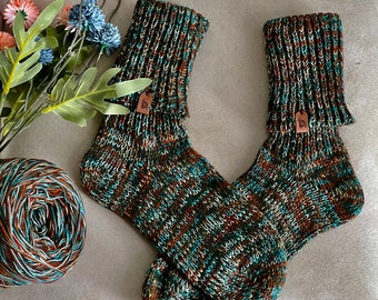 Hand knit wool socks. Merino wool chunky thick socks. Colourful socks.