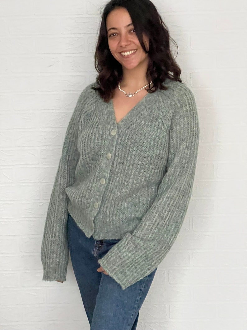 Alpaca Wool Women Cardigan. Chunky wool sweater cardigan. Cable knit cardigan. image 2