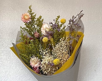 So Spring Medium Dried Flower Arrangement // Valentines Dried Flowers // Dried Flower Bouquet // Statice // Solidago //Strawflower
