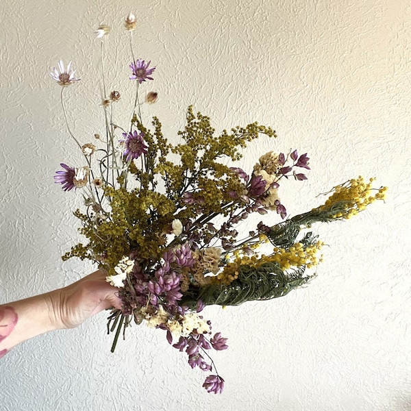 Moody Mix Small Dried Flower Arrangement // Valentines Dried Florals // Dried Flower Bouquet // Mimosa // Everlasting // Statice // Solidago