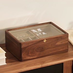Personalisierte Massivholz Schmuckschatulle, Glas Top Walnussholz Schmuck Aufbewahrungsbox, Ohrring Armband Ring Halskette Uhr Veranstalter für Sie