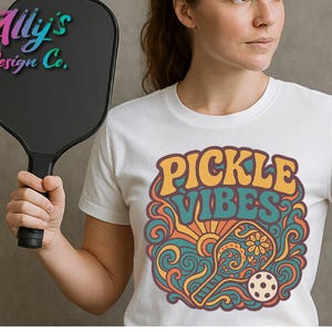 Ambiance pickleball PNG | Conception de chemise de pickleball style rétro des années 70 | Sublimation ou transfert DTG | Fichier Clipart Pickleball vintage