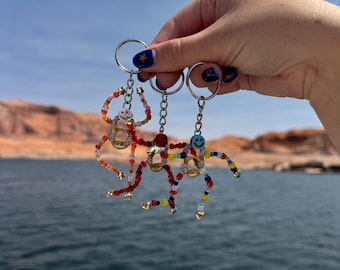 Customizable beaded soda tab keychain person