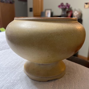 Frankoma #22 Footed Vase