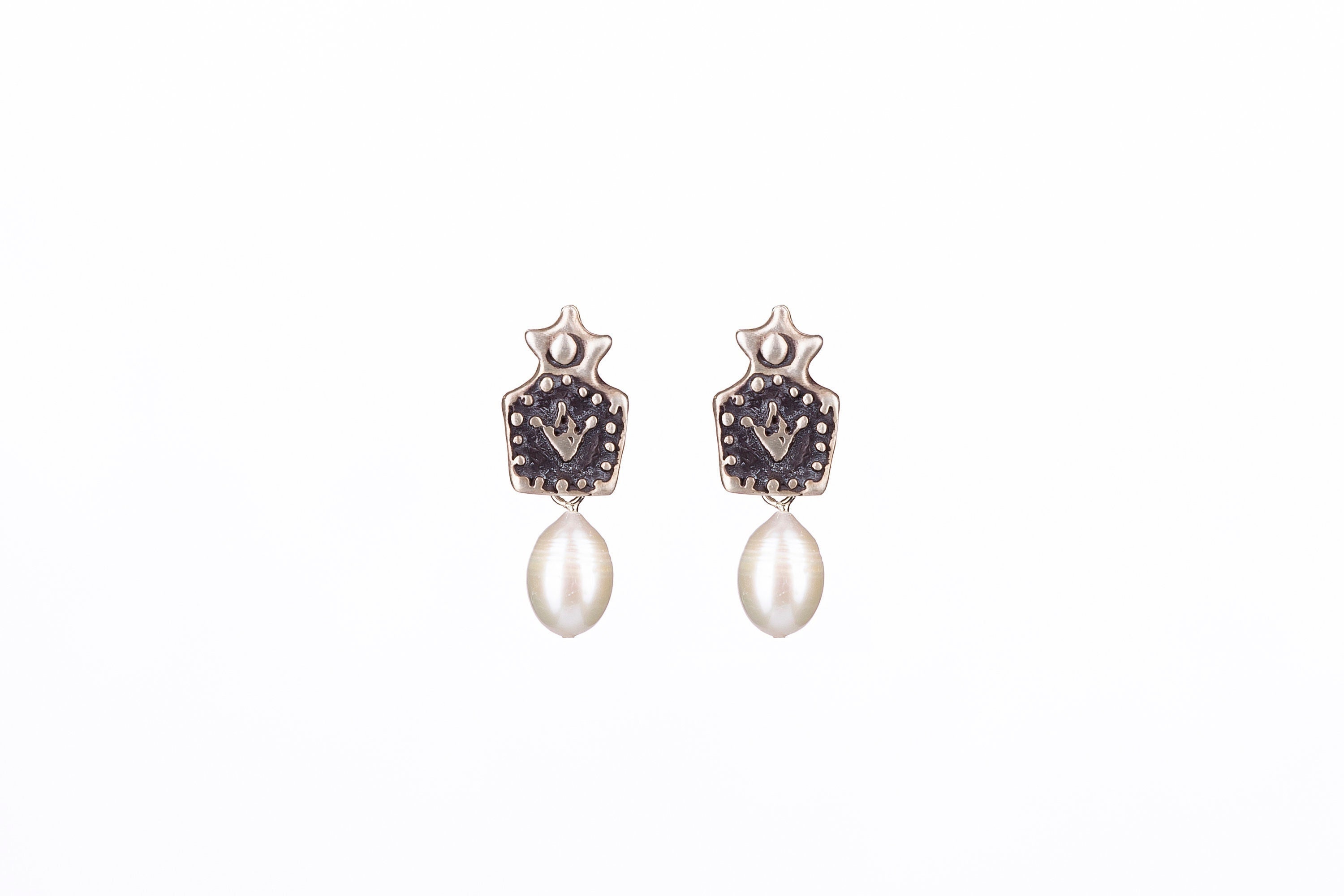 Crown Silver handmade earrings | 925 Sterling Silver | Hand made jewelry | Earrings | Stud Earrings |