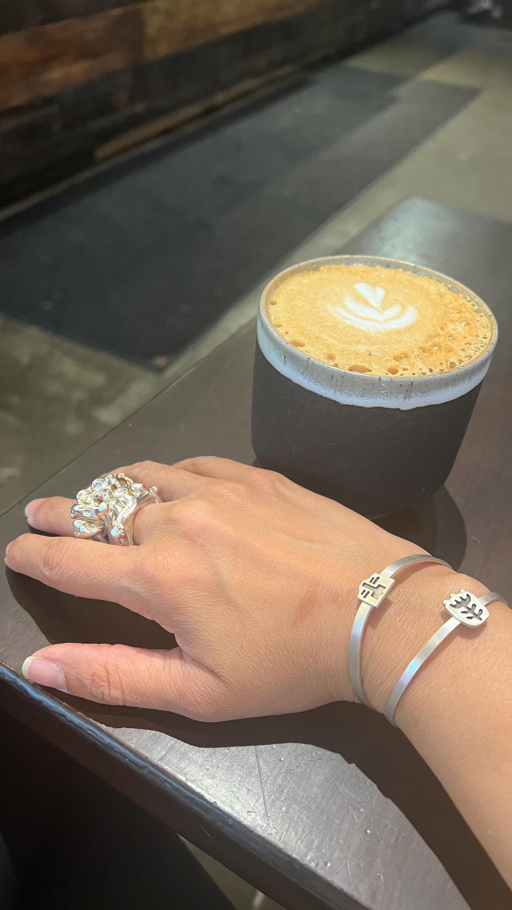 チューリップバングルブレスレット：ハンドメイド925スターリング 