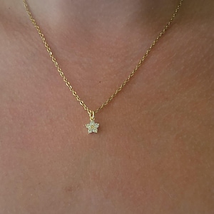 Dainty Gold Flower Pendant Necklace, Gold Charm Necklace, Flower Jewelry, Gift For Her, Christmas Gift, Bridesmaid Gift, Wedding Gifts