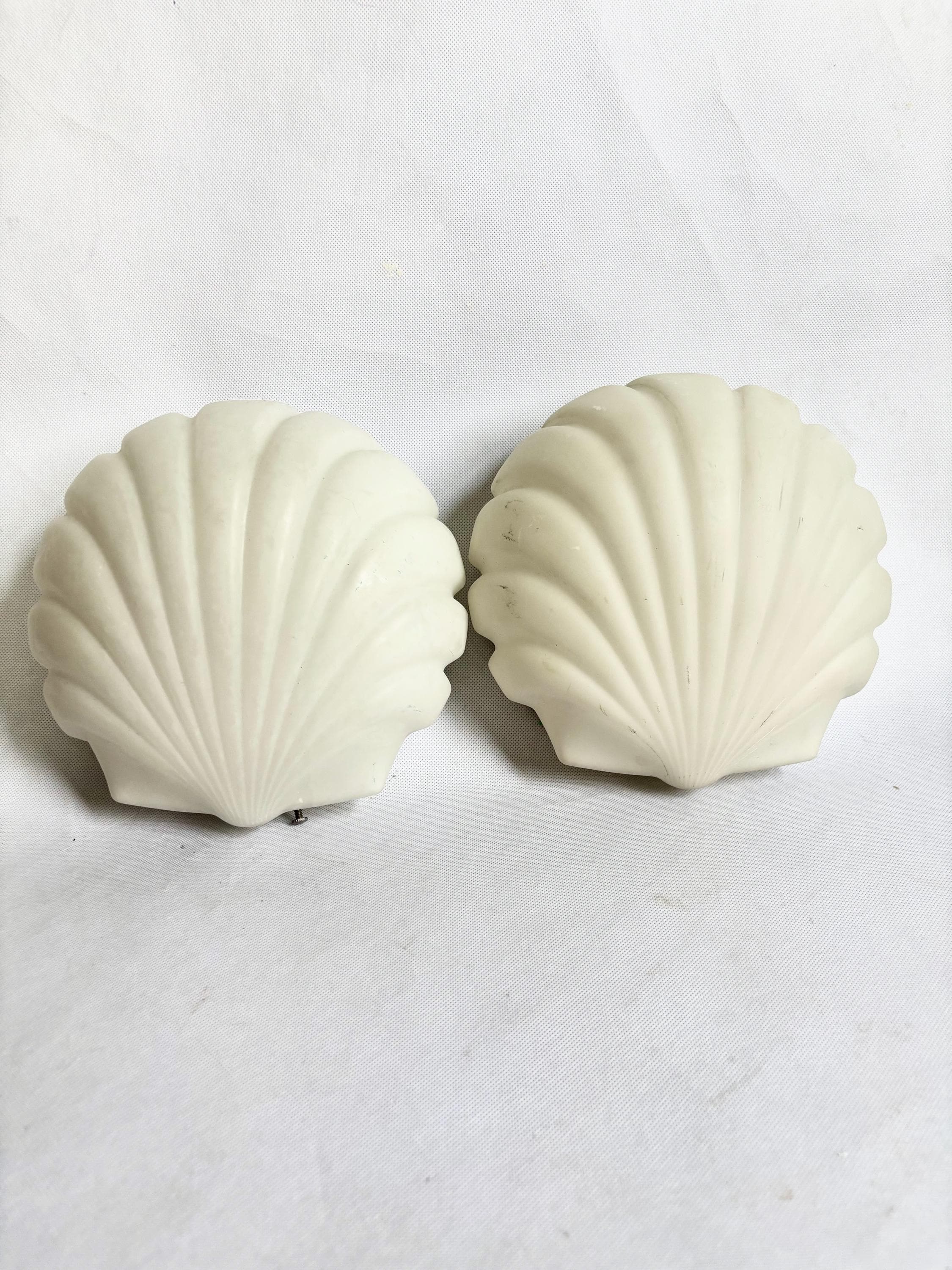 Pair of Large 1970s Vintage Art Deco Seashell Sconces in Frosted Glass / Glass Clamshell Light Fixture Wall Sconces / Shell Lamps