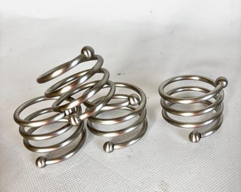 Vintage 1980s Postmodern Chrome Metal Spring Spiral Napkin Rings - Set of 4 Spring Design Napkin Ring - Made in Taiwan