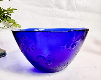 Vintage Cobalt Blue Art Glass Insect Sun Print Serving Salad Fruit Bowl 11.5” / Caterpillar, Butterfly, Ladybug, Ant Illustrations