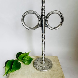 Vintage Silver Pewter Metal Double Ring Hand Towel Holder / Free Standing Countertop Guest Towel Stand 16”