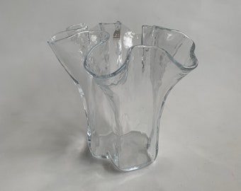 1960s MCM Vintage Muurla of Finland Art Glass Ruffle Handkerchief Folded Vase - Handblown glass 6 Inches tall with original Muurla sticker