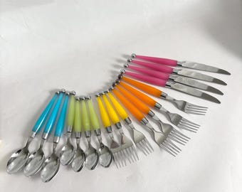 Vintage Postmodern Cambridge Carnival 18 PC. Flatware Silverware / Spoons, Forks, and Knivea / Atomic Mid Century Modern Lucite Stainless