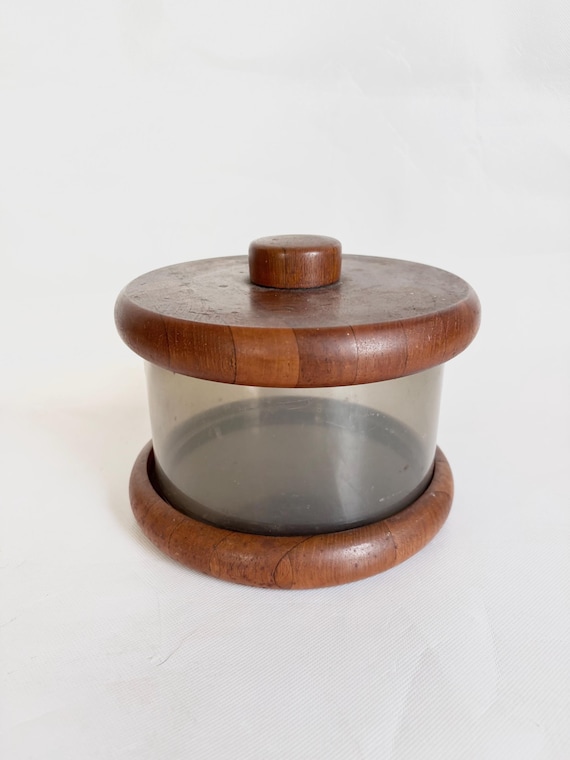 century tobacco Sam dating back to the first quarter of the 20th century CENTURY :: Product