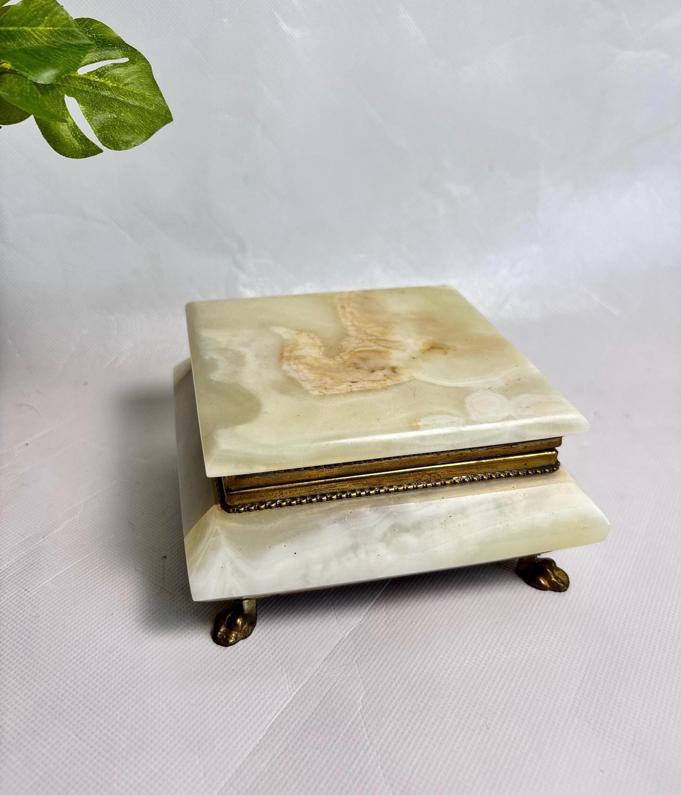 Vintage 1960s Italian Carved Onyx Stone Jewelry Box & Brass Guilded…