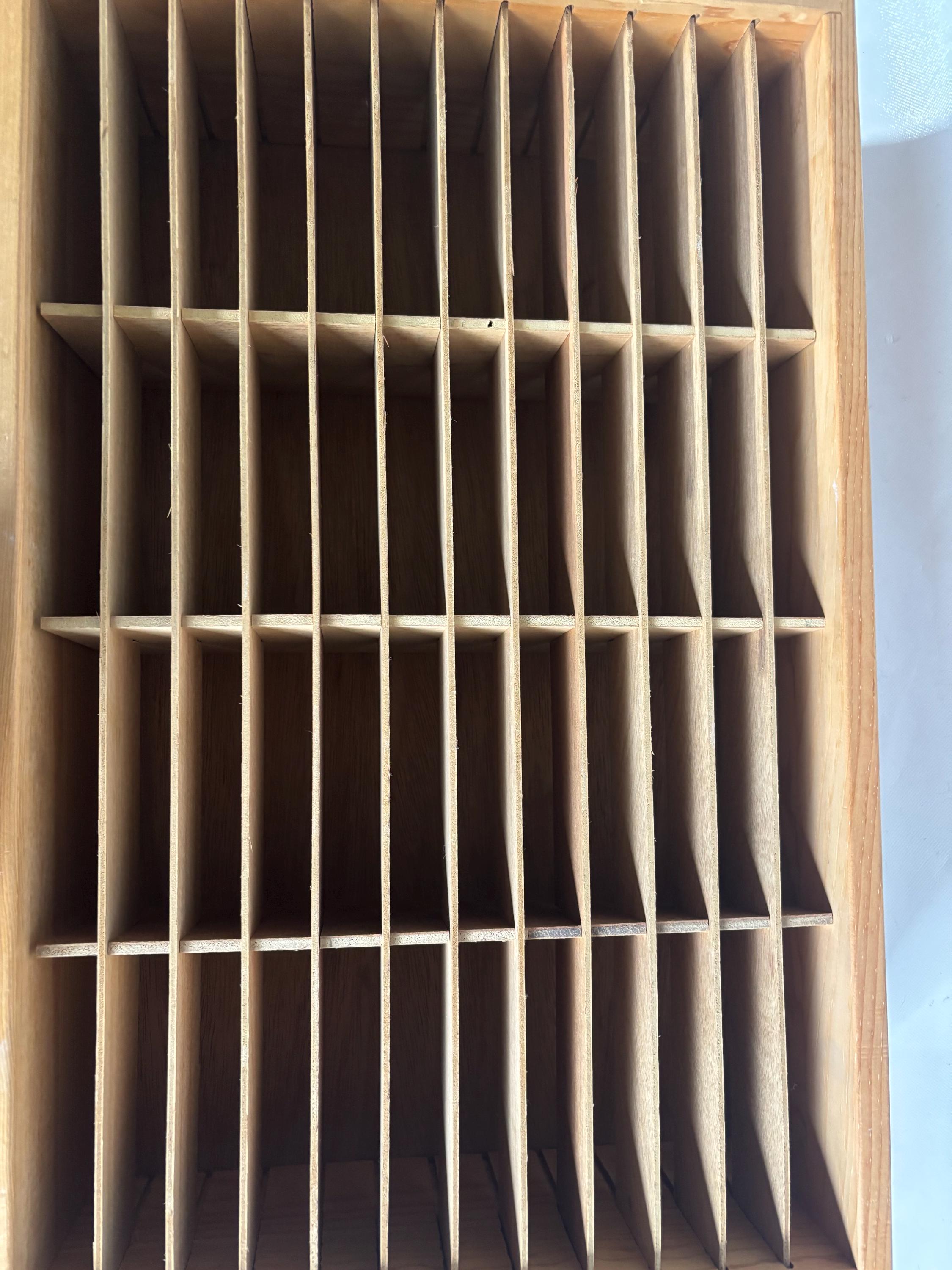 ヴィンテージ NAPA Valley Box Company 木製 48 スロット メディア