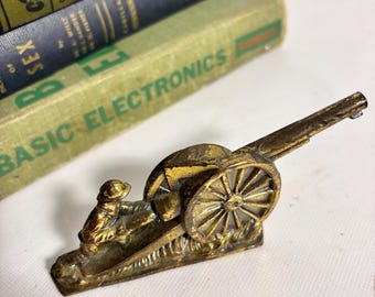 Vintage Miniature Brass Bronze French artillery cannon statue from World War I (1914-1918), small sculpture, antique military desk accessory