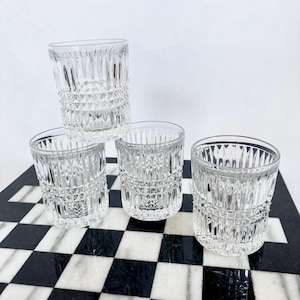 アンティークグラス ジャコバイト 葡萄と蜂 ツイストステムR1542ダI