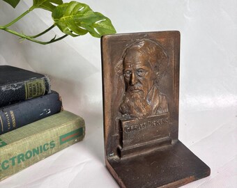 1920年代のアンティーク アメリカ製 チャールズ・ディケンズ 鋳鉄ブロンズ製 ブックエンド像 胸像彫刻 - ヴィンテージ ヘビーメタル - 図書館の本棚装飾