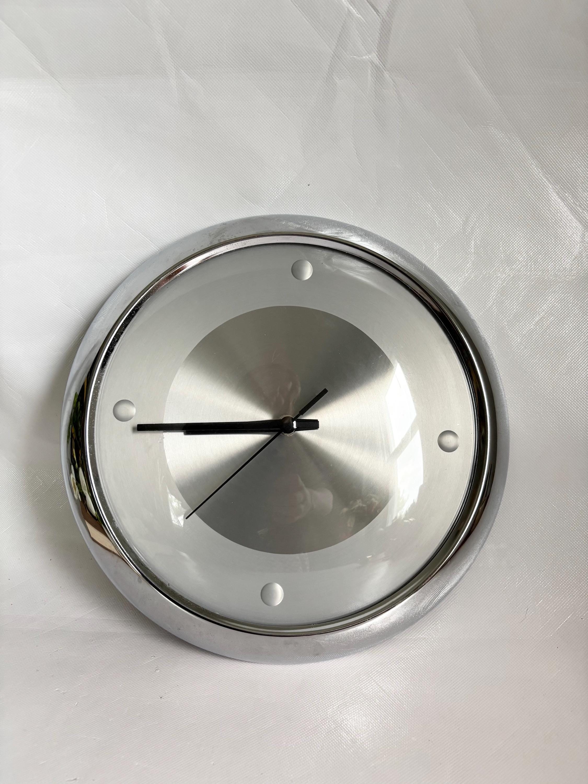 アレッシ　Alessi 壁掛け時計 イエロー　デザイン：マイケル・グレイブス Michael graves clock - Etsy 日本