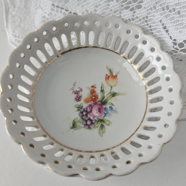 Vintage Reticulated 5" Round Bowl Dish white with floral design Granny Chic Decor Grand Millennial style Japan Collectible Trinket Dish