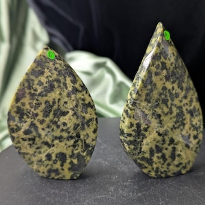 Spotted Serpentine Flame ~ Leopard Spotted Serpentine Freeforms ~ Serpentine Crystal With Hematite Inclusions