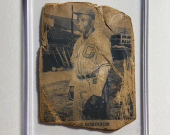 Jackie Robinson, jugador de béisbol, rompió la barrera del color al jugar en primera base con los Dodgers de Brooklyn el 15 de abril de 1947 - MLB