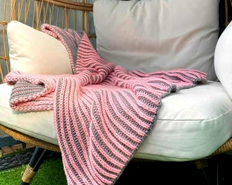 Two Colour Fisherman's Rib Throw Blanket