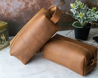 Personalized Leather Dopp Kit Bag, Groomsmen Gift, Monogram Toiletry Bag