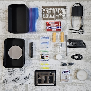 Trousse de survie | Kit EDC | Cadeau | Kit de survie tout-en-un | SOS d'urgence EDC | Équipement tactique de survie pour le camping en plein air | edc
