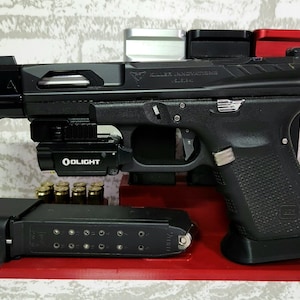Espositore per Glock con porta caricatore / Espositore per 1911 con porta caricatore / Espositore per Sig P226 e P320 con porta caricatore