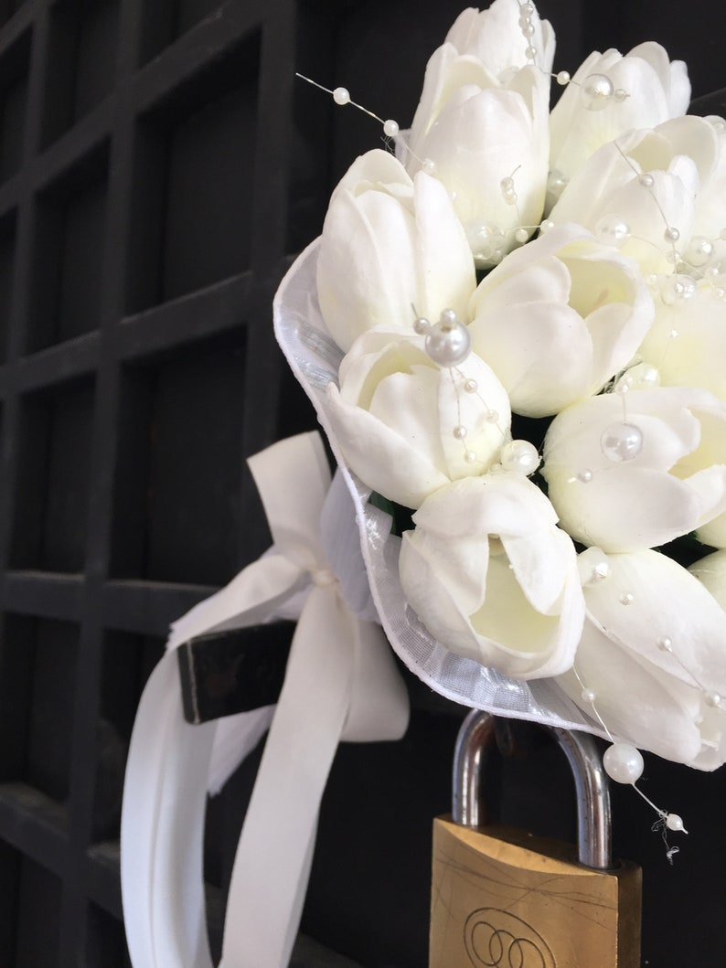 White Tulip Bridal Bouquet, Classic Wedding White Tulip Bouquet, Rustic Boho Flower Bouquet, Tulip Design, Tulip and Silk Ribbon,Boutonniere image 6