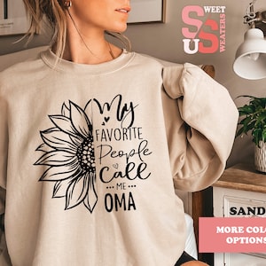 Oma Sweatshirt Oma Mothers Day Gift Cute Oma Shirt New Oma Gifts oma birthday gift Grandma Crewneck Sweatshirt Baby Announcement