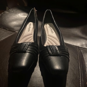 Ladies Narrow Shoes - Etsy