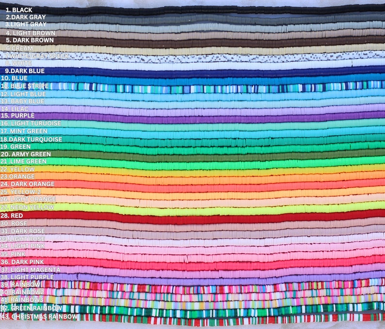 Pode incluir: Uma cole&ccedil;&atilde;o de 43 contas de argila polim&eacute;rica de diferentes cores, dispostas em filas. As contas s&atilde;o todas do mesmo tamanho e forma, e est&atilde;o dispostas em um padr&atilde;o de arco-&iacute;ris. As cores incluem preto, cinza escuro, cinza claro, marrom claro, marrom escuro, creme, branco, azul escuro, azul, faixa azul, azul claro, azul beb&ecirc;, lil&aacute;s, roxo, turquesa claro, verde menta, turquesa escuro, verde, verde militar, verde lim&atilde;o, amarelo, laranja, laranja escuro, amarelo 2, laranja claro, amarelo neon, vermelho, rosa, rosa escuro, rosa claro, rosa, rosa escuro, magenta claro, roxo claro, arco-&iacute;ris, arco-&iacute;ris 2, arco-&iacute;ris 3, arco-&iacute;ris verde e arco-&iacute;ris natalino.