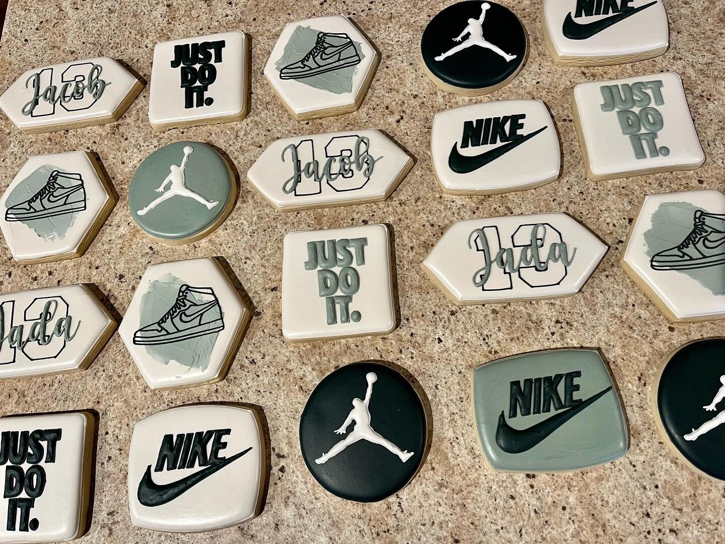 Aanvrager Alvast Chinese kool Nike Cookies / Jordan Cookies /custom Sugar Cookies - Etsy