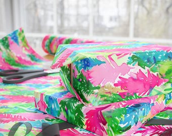 Papier do pakowania prezentów inspirowany motywem lilii, akwarelowe drzewka, zwinięty w rulon, artystyczny papier do pakowania prezentów